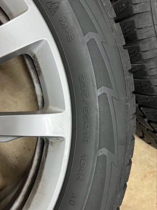 Ауди А8 Зимни гуми с джанти Dunlop 235/55R18 104H