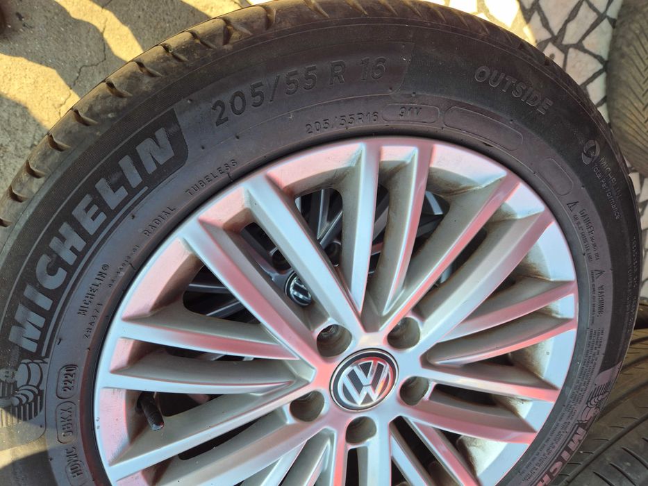 Roti Jante Anvelope 205/55/16 5x112 VW Golf Passat Touran Sharan Skoda