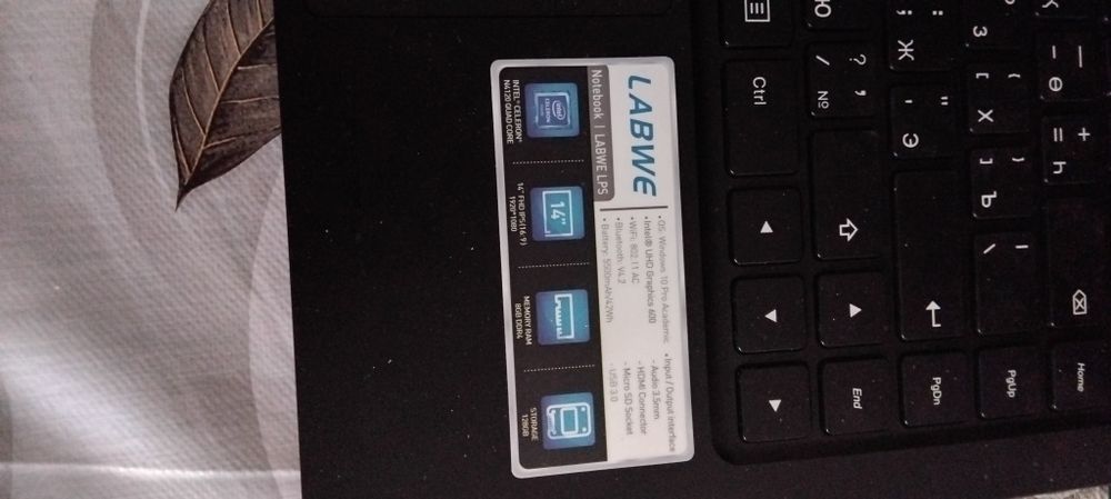 Для запчасти продам ноут