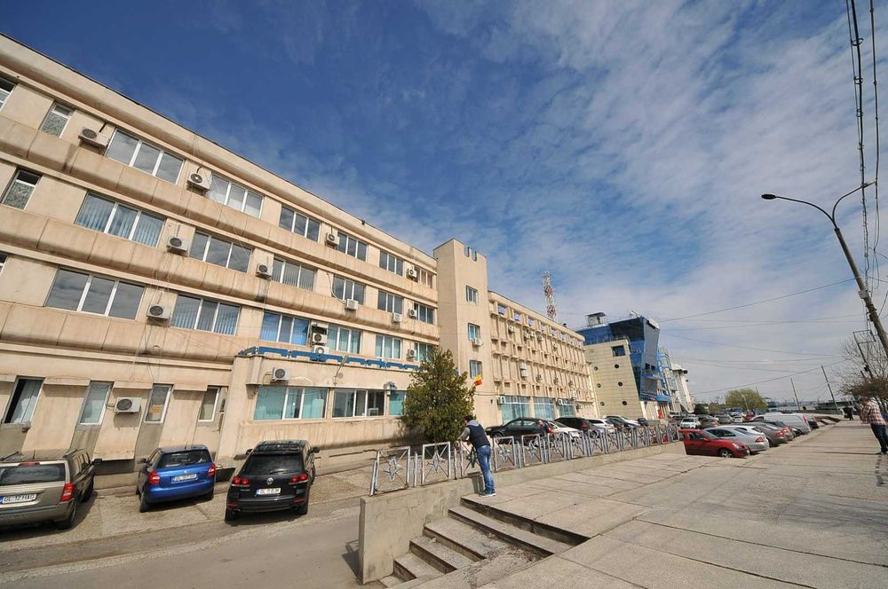 Inchiriez spatiu birouri