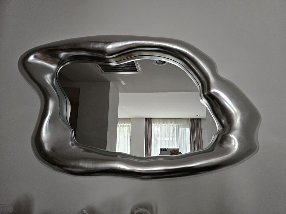 Oglinda Kare 117/ 68 cm