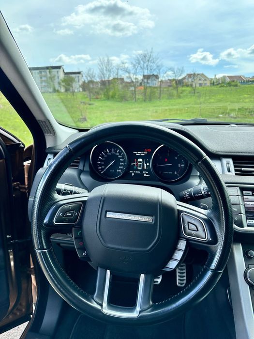 Land Rover - range rover evoque