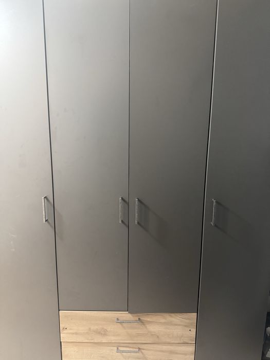 Продам спальный гарнитур