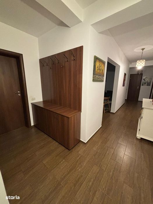 Apartament 3 camere curte proprie cadastrata 280 mp