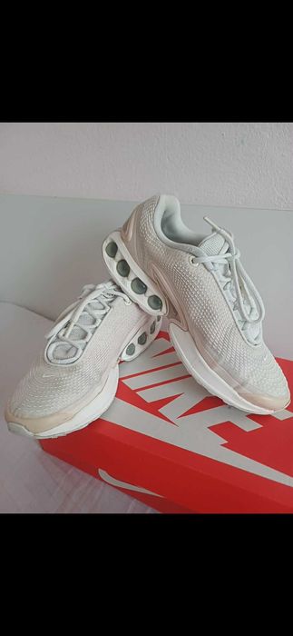 Nike Air Max DN SE Размер 40.5 - Носени 7-8 пъти