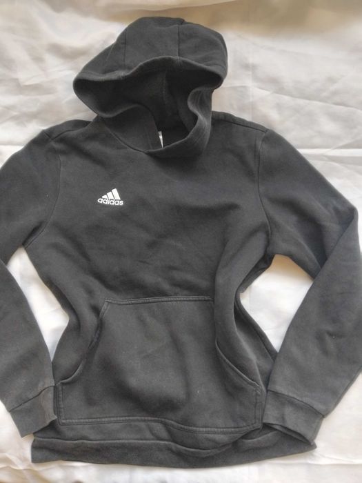 Adidas 100% оригинален дамски суичър