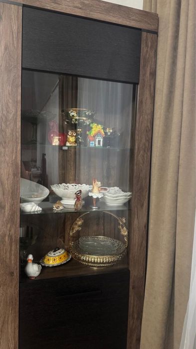Продам шкаф для посуды