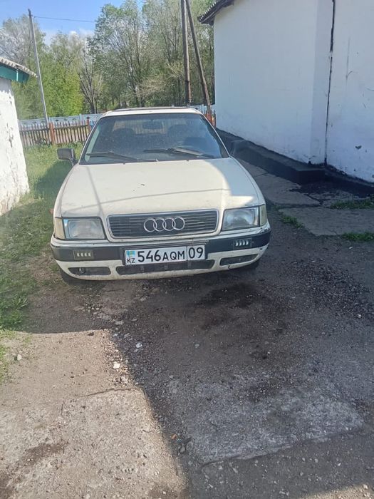 Прадаётся автомабиль ауди б4