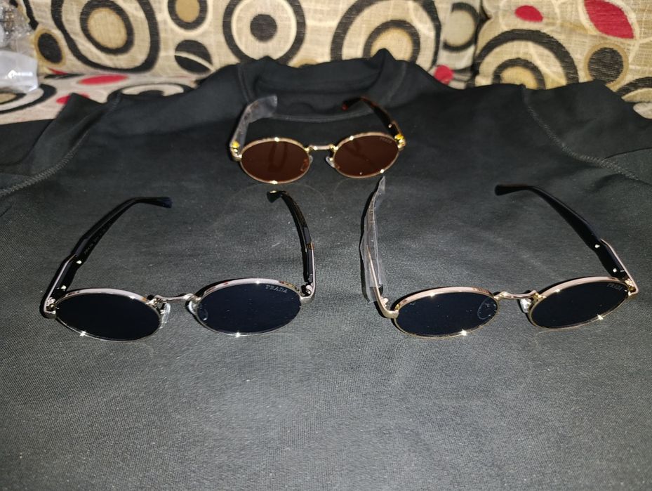 Ochelari de soare Prada