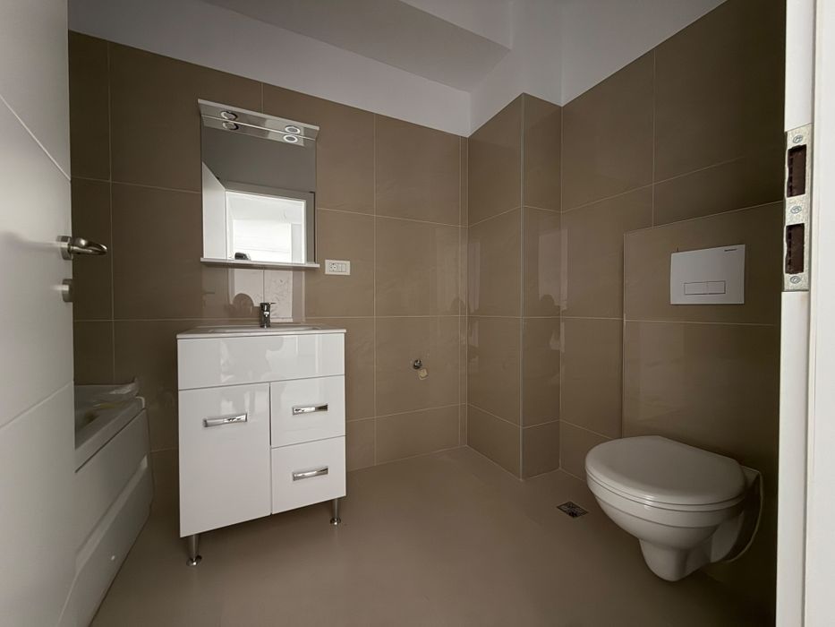 Apartament cu 3 camere