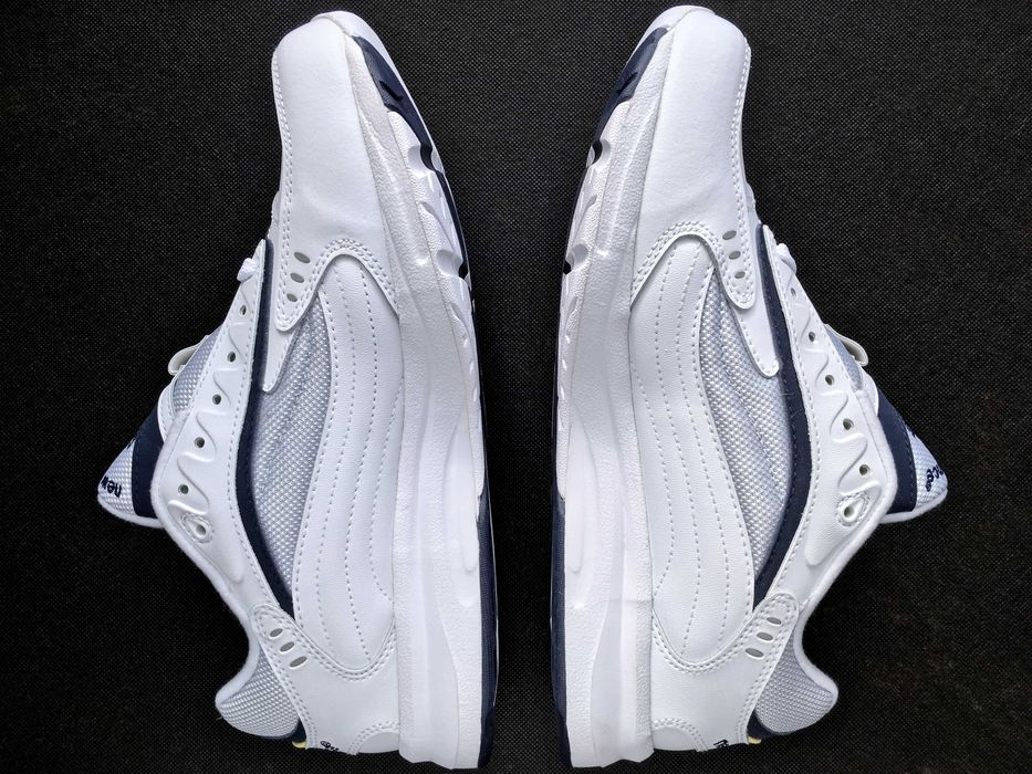 VINTAGE 2002 New Balance® 555 x Susan G. Komen Walkers — 10/8 B (27.0)