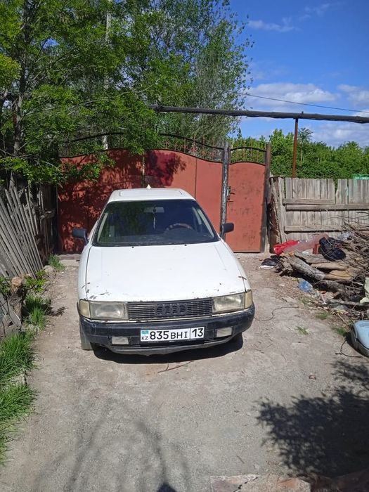 Автомобиль Audi B3