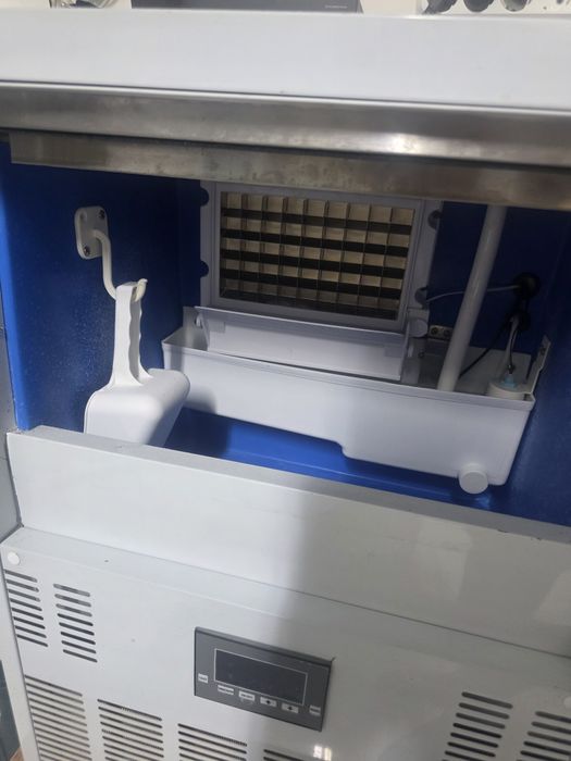 Льдогенератор новый