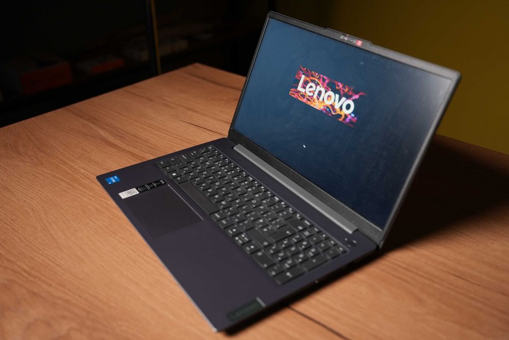 Lenovo IdeaPad Slim 3  (Intel Core i3-N305 | DDR5 8GB | SSD 256GB )