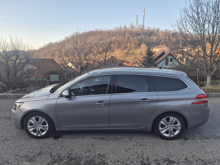 Peugeot 308 SW 2015 | 1.6 BlueHDi 120 CP | 189.845 km | Cameră + Panoramic | Distribuția Recent Schimbată
