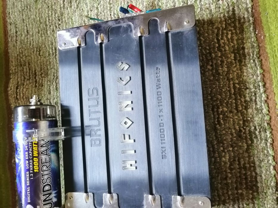 Бас каса  с усилвател  всичко заедно се продава