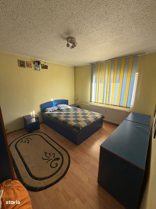 Vanzare apartament 3 camere zona 13 septembrie