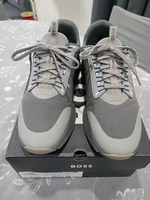 Маратонки BOSS 42 номер