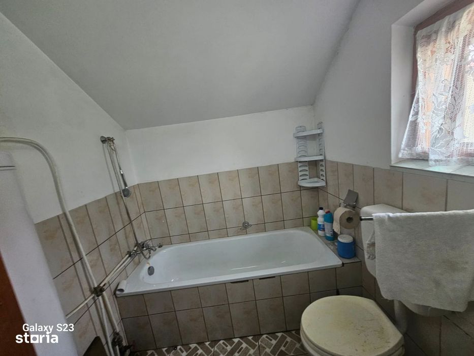 Casă de vânzare în comuna Păstrăveni, jud. Neamț