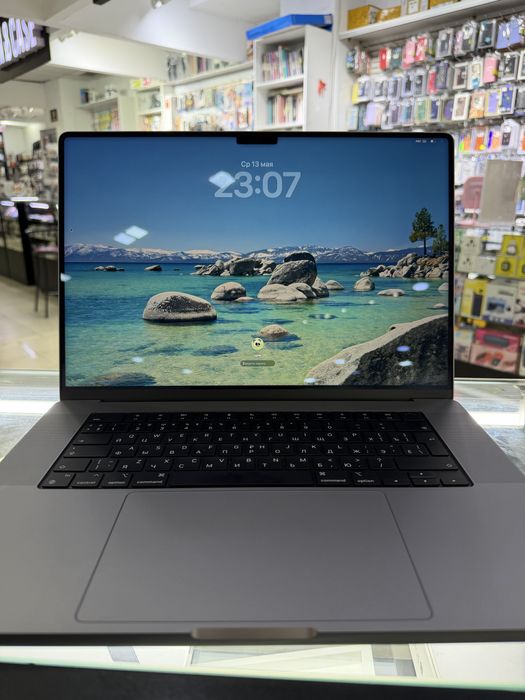 MacBook Pro 16 32/512gb 100% 4 цикла
