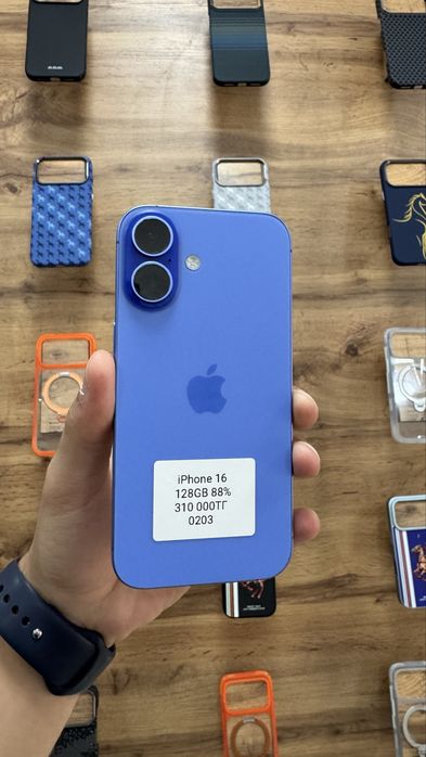 iPhone 16