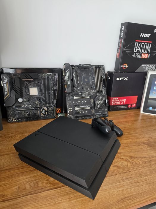 Конзола PlayStation 4 500GB С контролер
