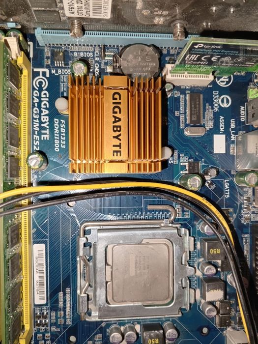 Монитор и системный блок