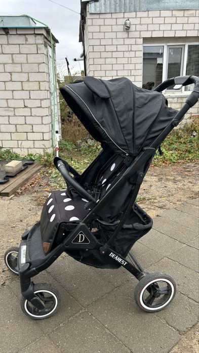 Продам коляску, в подарок сумка, дождевик и т.д(новое)