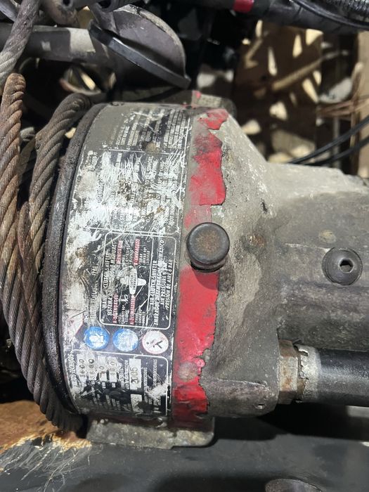 Хидравлична лебедка с дистанционно и ръчно управление