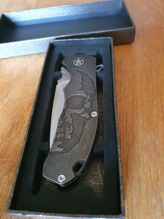 Нож CH CH3504 с титаниева дръжка и острие S35VN