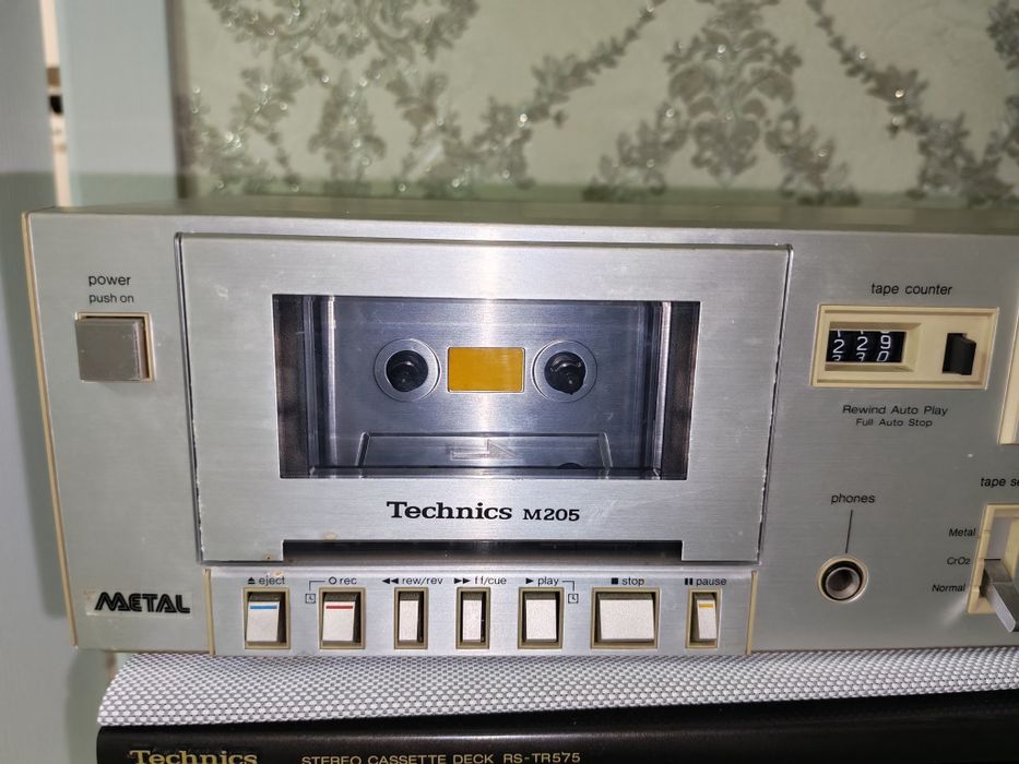 Касетная дека Technics RS - 205