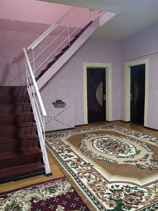 Барча қулайликларга эга Амир Тумур кучасида 2 этаж 6 хонали коттедж