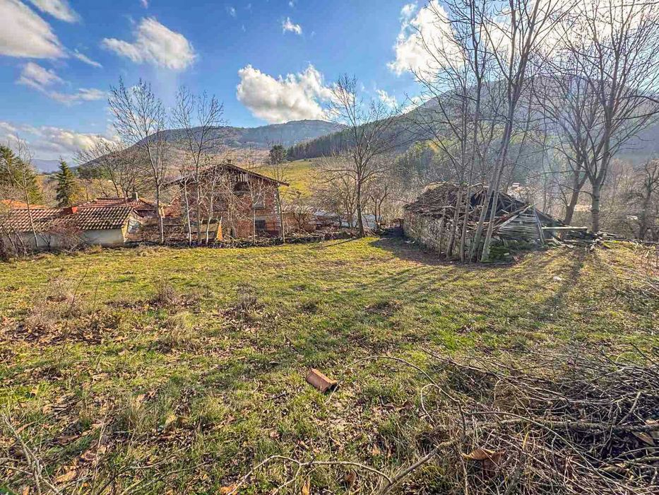 Продава се Парцел в с. Зимевица, Област София-област - 1400 кв.м за 14 €/кв.м - Снимка #2