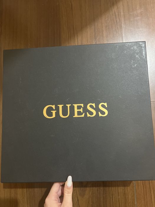 Ugg guess ultra mini nr 39