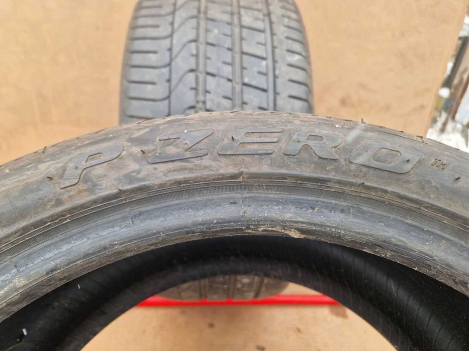 2 Pirelli R18 265/35 Летни гуми  DOT0422