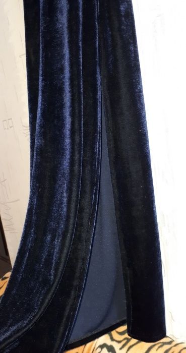 Платье бархатное длинное