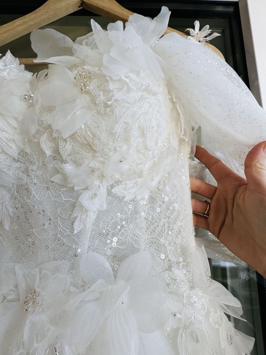 Vand rochie de mireasa