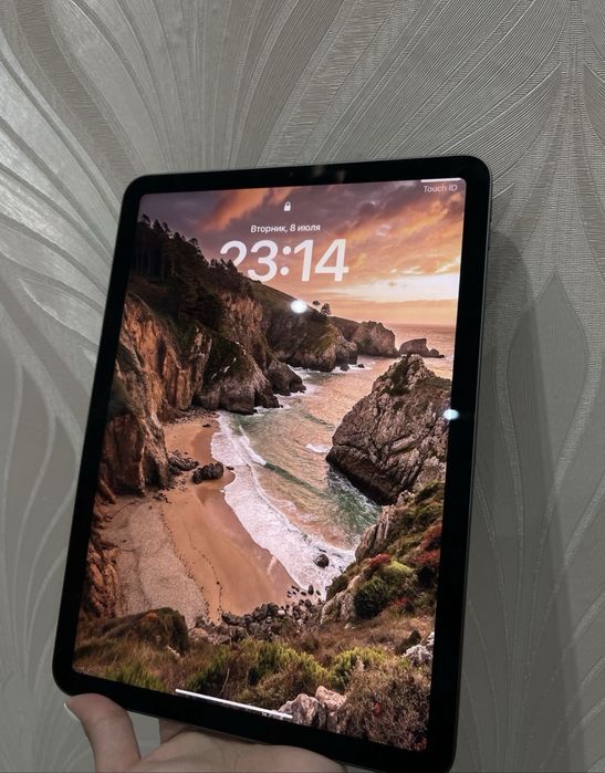 Ipad 2022 года, в идеальном состоянии