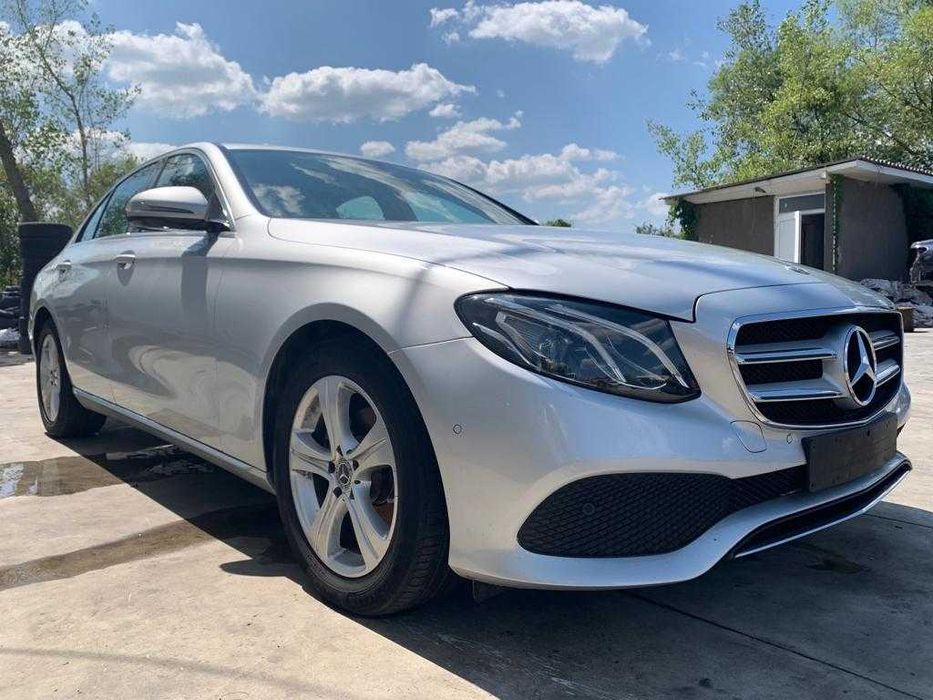 Dezmembrez mercedes e class w213/e class 220 OM654920/aripa/far/stop/