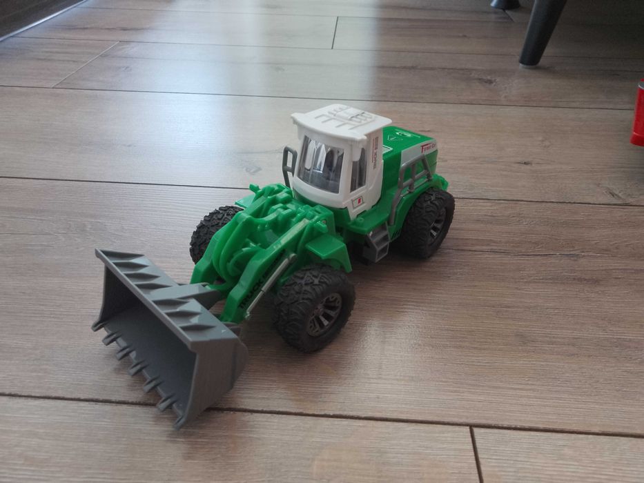 Маркови детски играчки Dickie (камиони и колички и др.)