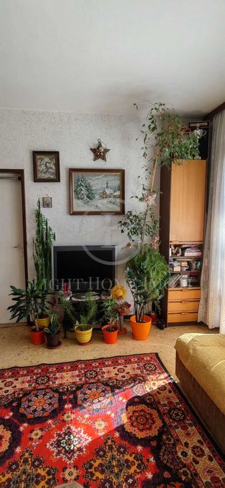 Продава се Тристаен апартамент в Пловдив, Изгрев - 64 кв.м за 1282 €/кв.м - Снимка #1