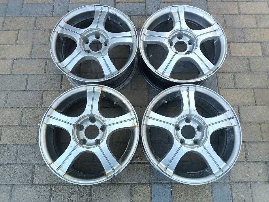 Продам легкосплавные диски R16 на Mercedes.