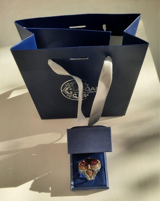 Продам кольцо серебрянное