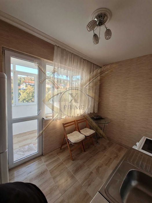Тристаен апартамент във Възраждане 2! 21936462