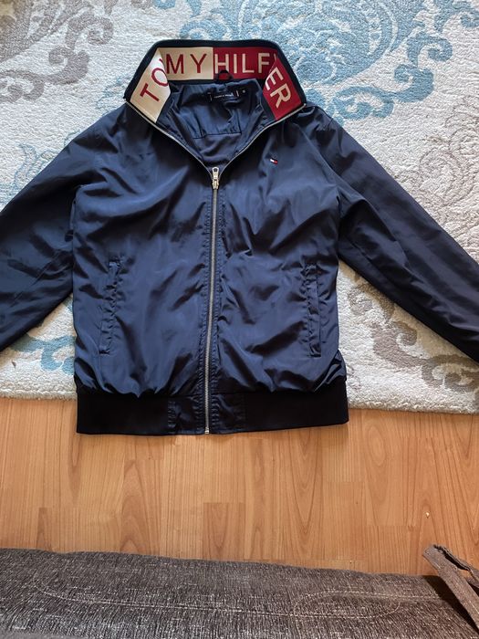 ветровка tommy hilfiger