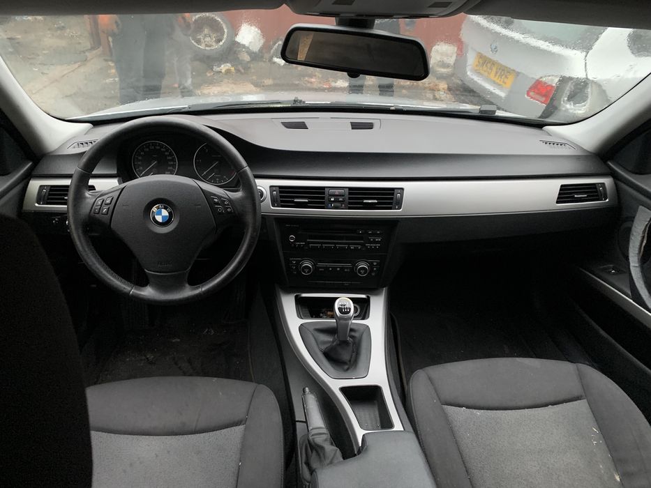 Продаваме бмв е90 bmw e90 2.0д 177кс на части