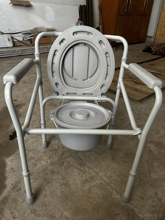Инвалидный кресло - горшок