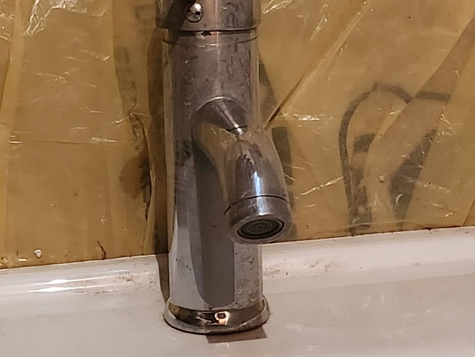 Chiuveta esvit cu baterie