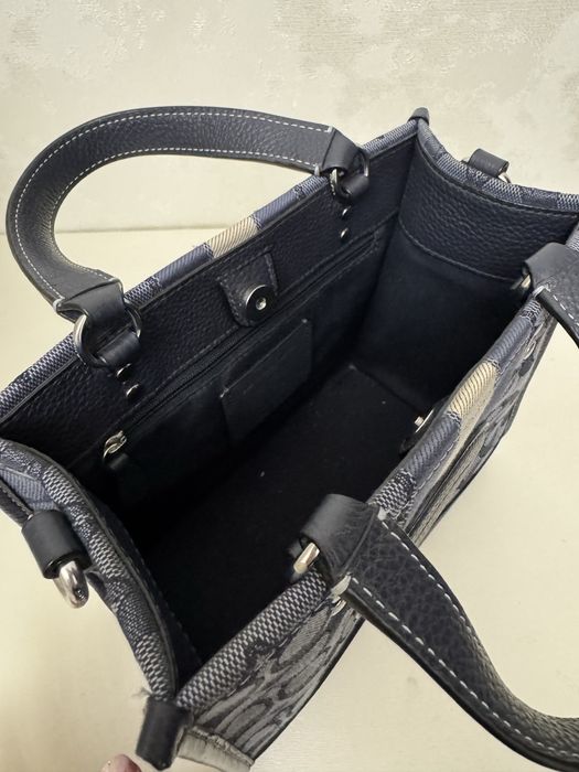 Продам сумку Coach