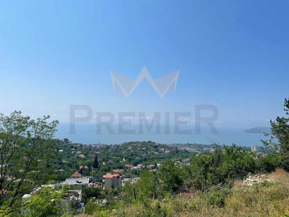 Парцел в Варна-м-т Акчелар площ 641 цена 145000